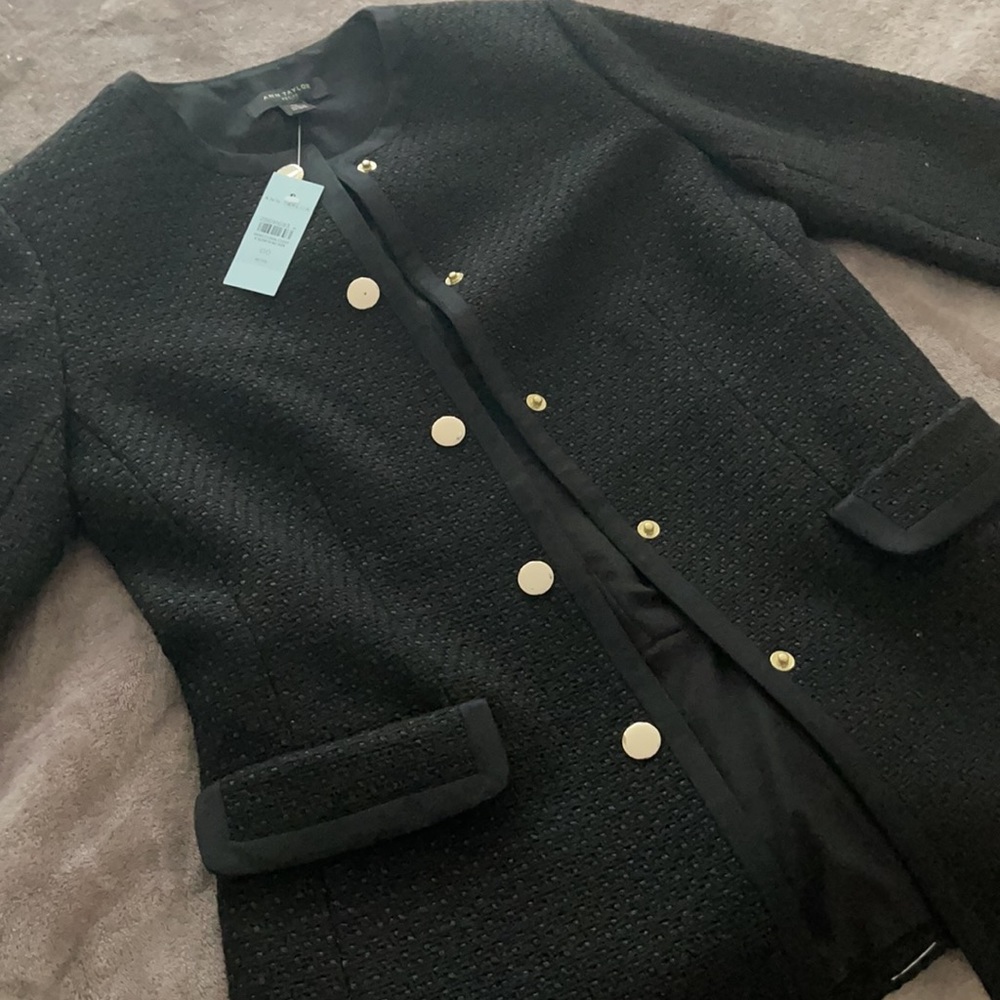 Black Ann Taylor Textured Jacket w/gold button/snap closure-NWT - Size 00 Petite